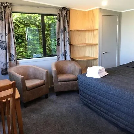 Riverton Holiday Park Exterior photo