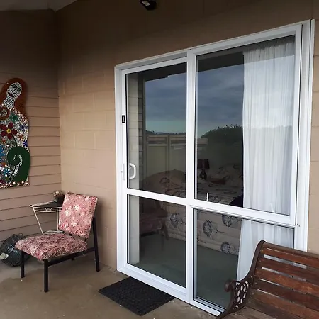 Riverton Holiday Park Exterior photo