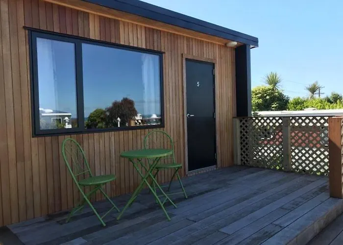 Riverton Holiday Park