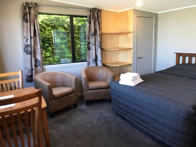 Riverton Holiday Park Holiday park